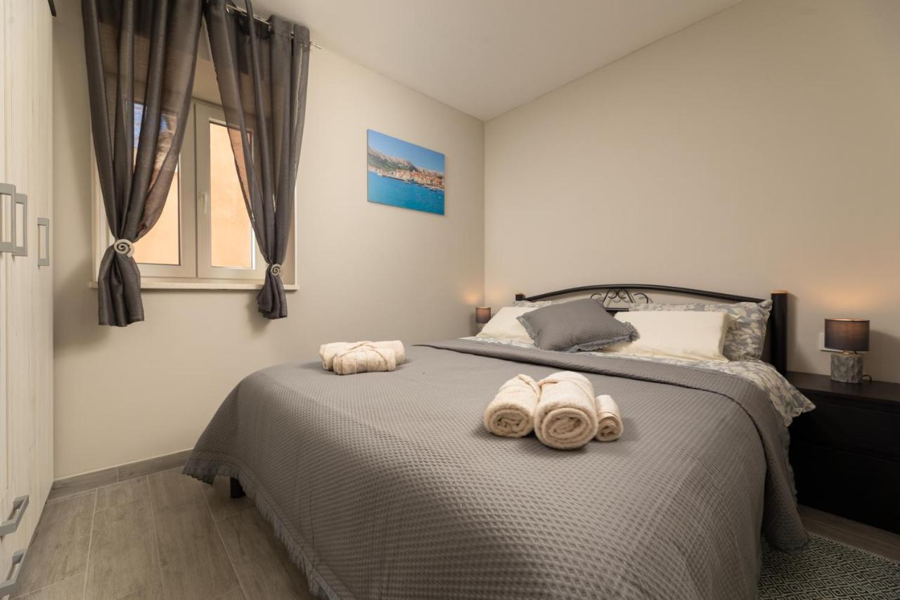 Apartments Neptun Башка Екстер'єр фото