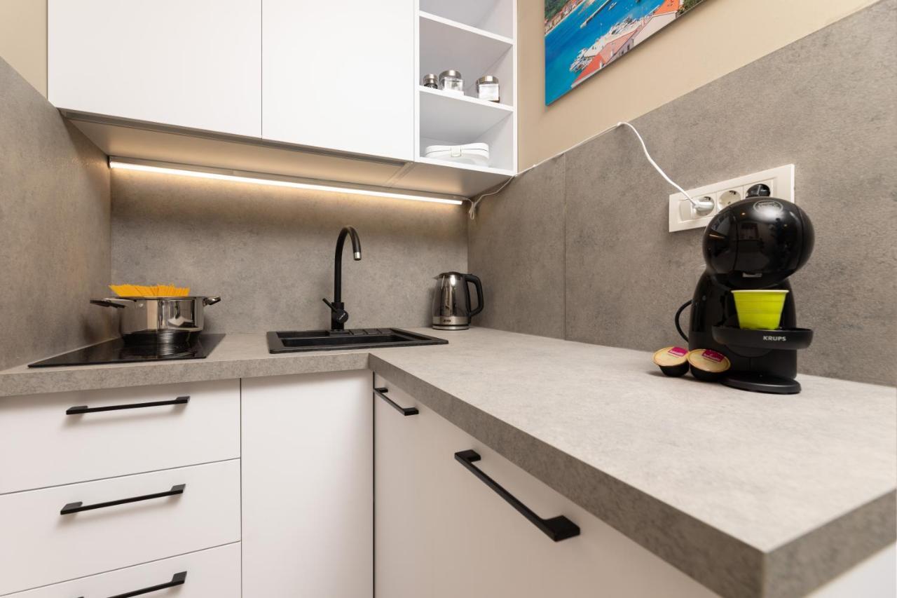 Apartments Neptun Башка Екстер'єр фото